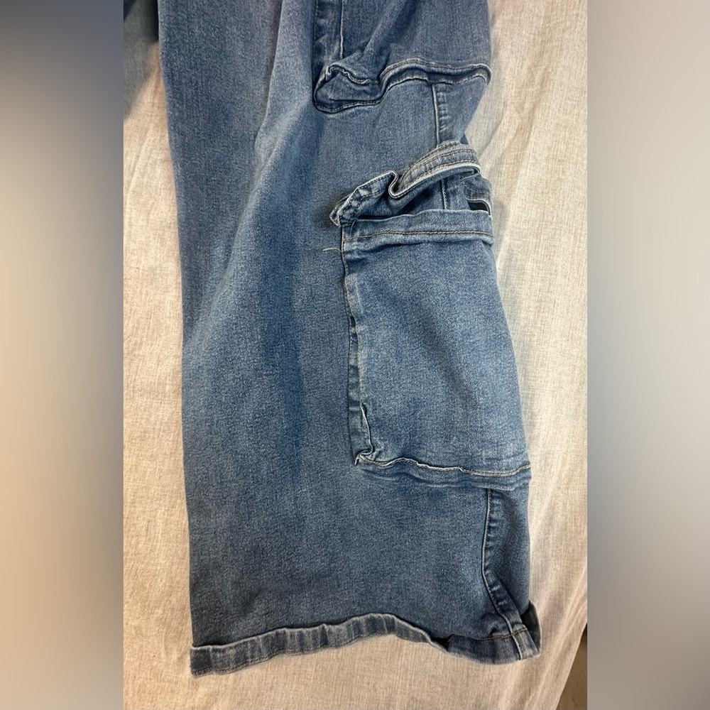 Blue Turtle Baggy Y2K Cargo Jeans - Picture 3 of 13